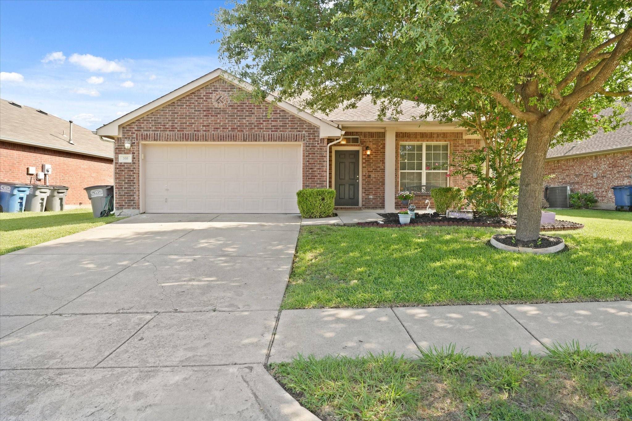 308 Highland Glen DR, Wylie, TX 75098