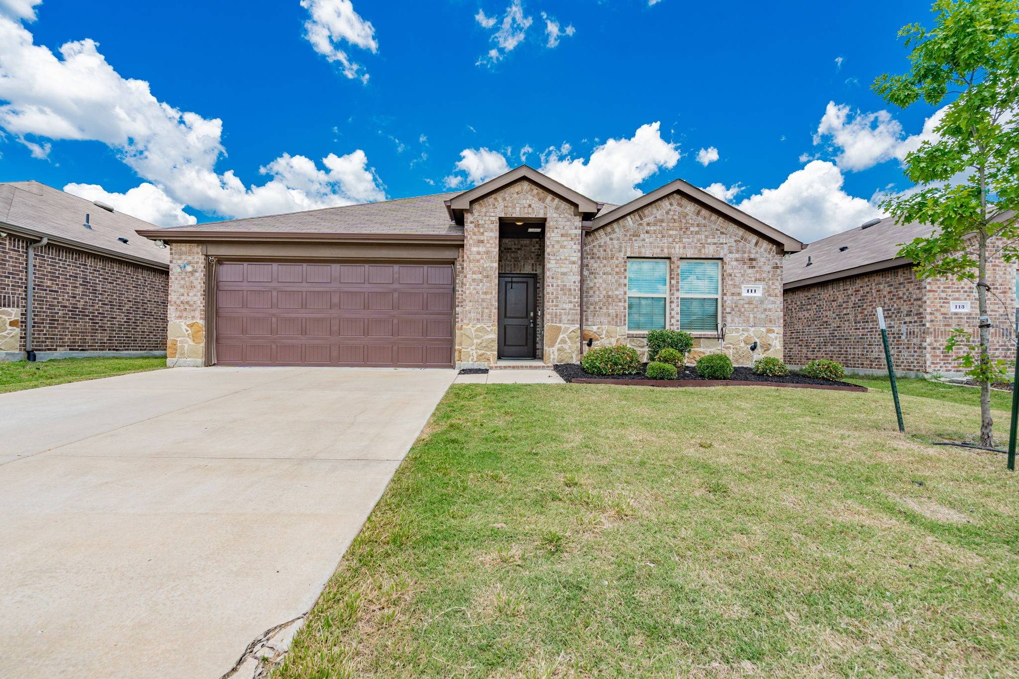111 Seabiscuit DR, Caddo Mills, TX 75135