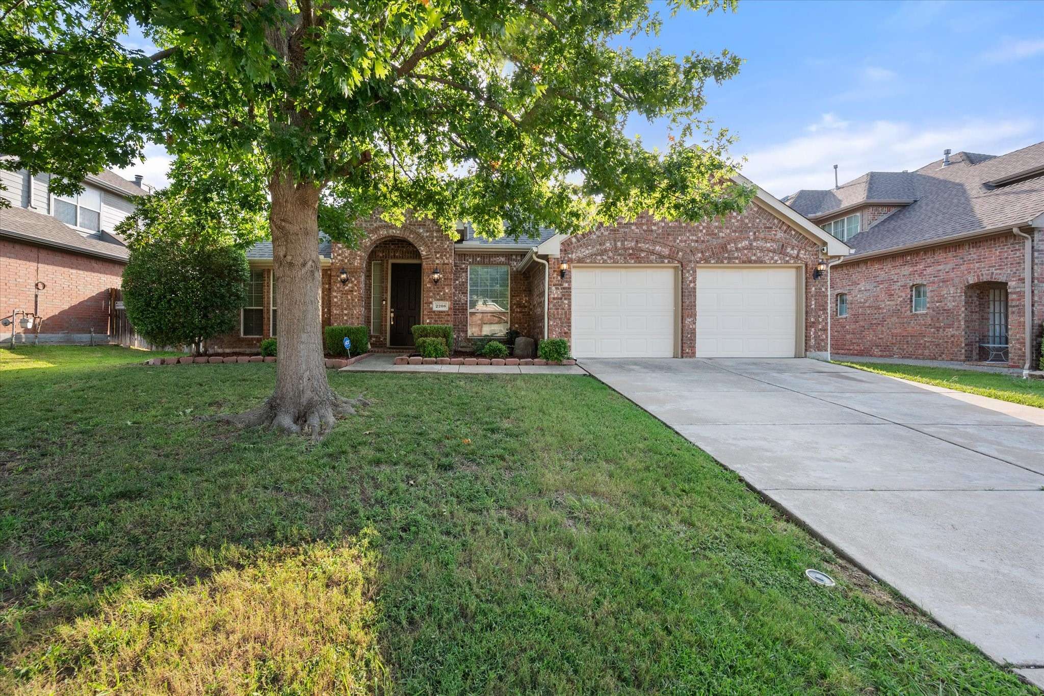 2208 Hillary TRL, Mansfield, TX 76063
