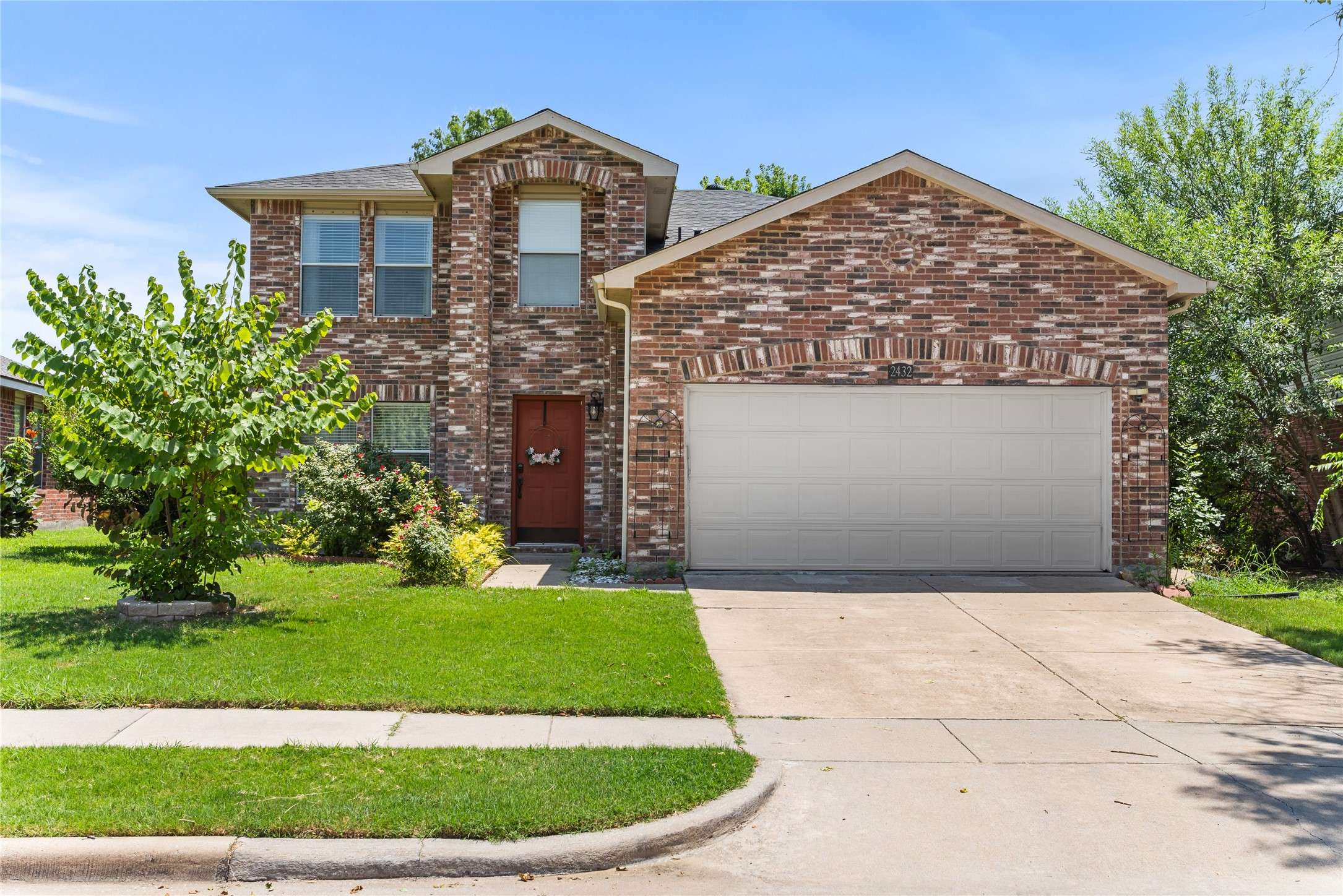 2432 Chestnut DR, Little Elm, TX 75068