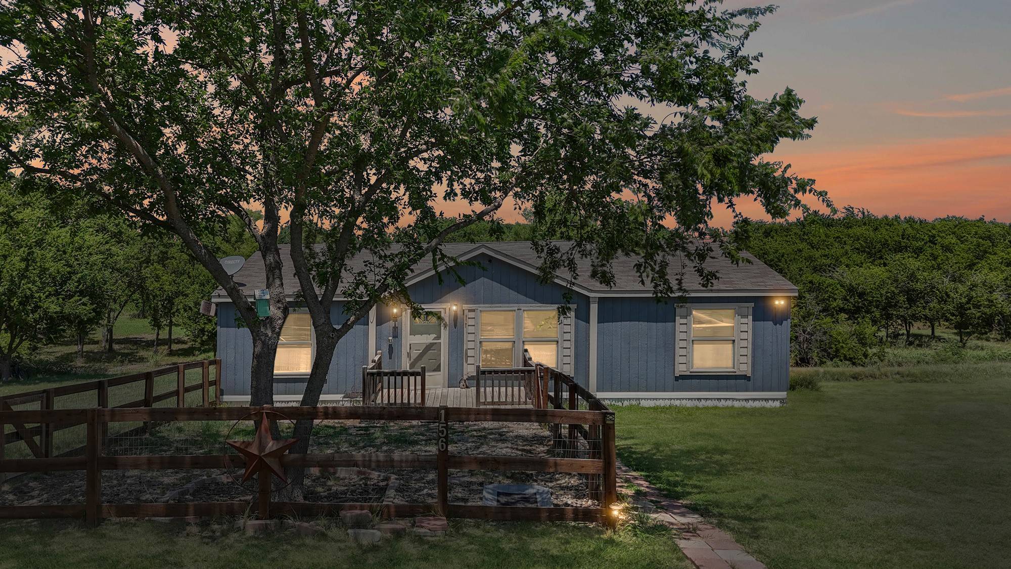 156 Aydelotte CT, Rhome, TX 76078