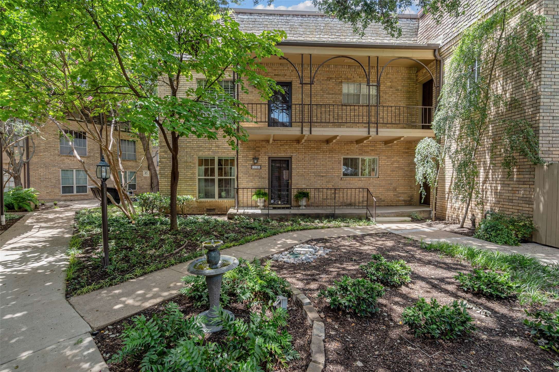 4312 Bellaire DR S #112, Fort Worth, TX 76109