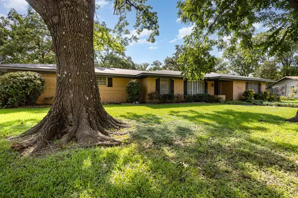 Corsicana, TX 75110,542 Forrest LN