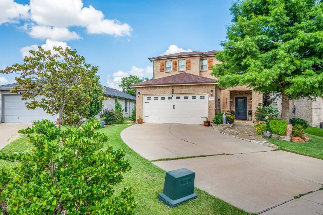 8836 Moon Rise CT, Fort Worth, TX 76244