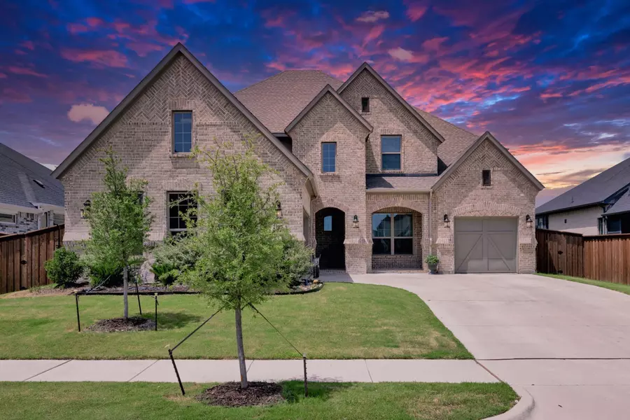 2103 Horizon DR, Mansfield, TX 76063