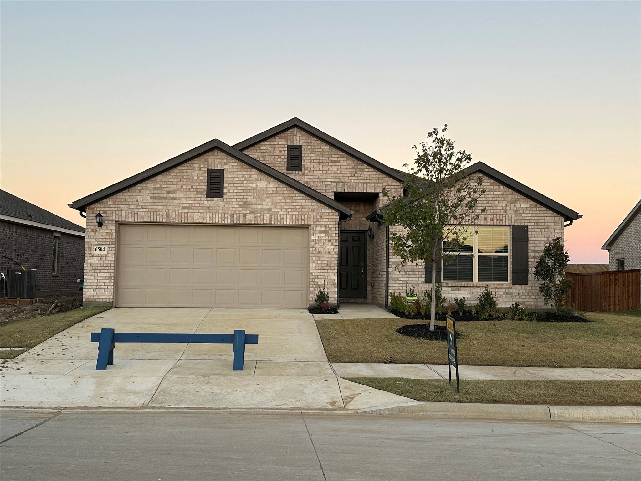 6504 Auburn Dale RD, Pilot Point, TX 76258