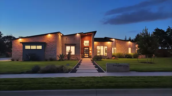 4231 Tea Olive TRL, Midlothian, TX 76065