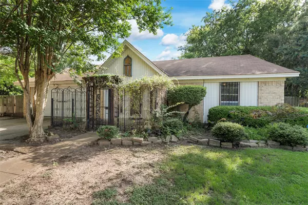 413 Texas AVE, Hewitt, TX 76643