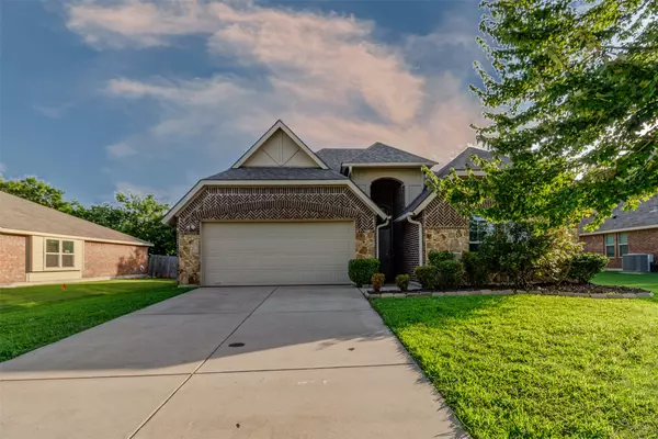 3207 Clear Springs DR, Forney, TX 75126
