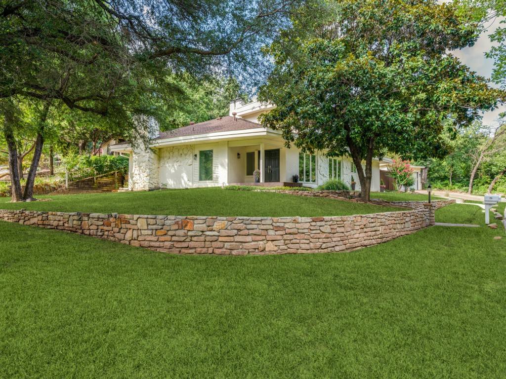 215 Tharp DR, Highland Village, TX 75077