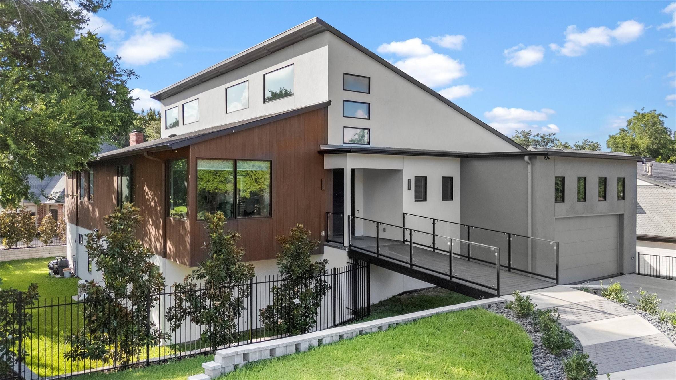 2101 Champion CT, Richardson, TX 75082