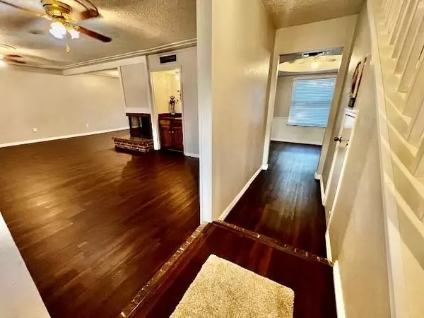 Watauga, TX 76148,6917 Bennington DR