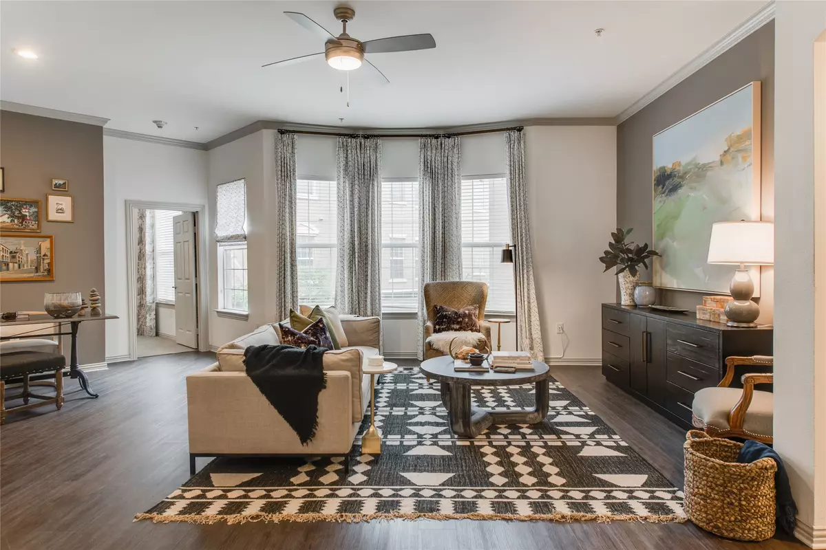 Highland Park, TX 75219,4201 Lomo Alto DR #201