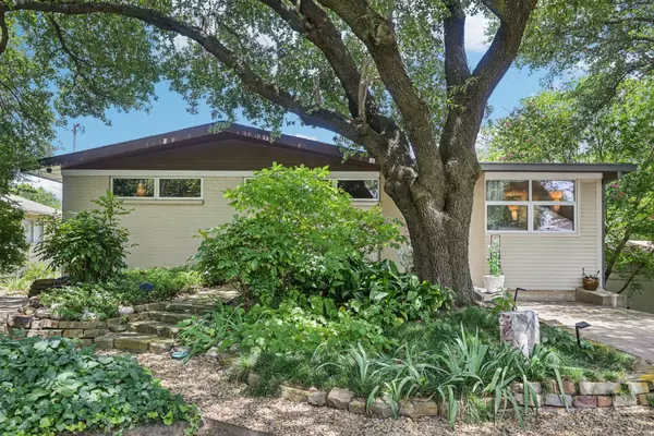 10369 Country Club DR, Dallas, TX 75218