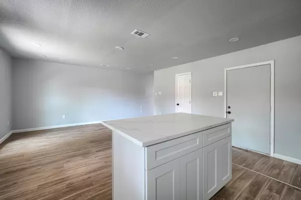 Dallas, TX 75228,2325 San Medina AVE