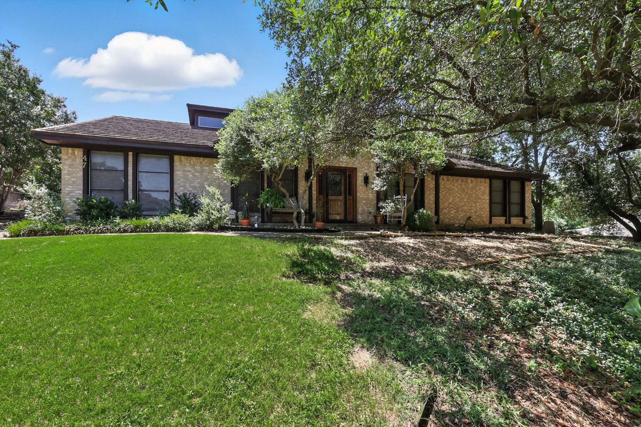 47 Bounty RD W, Benbrook, TX 76132