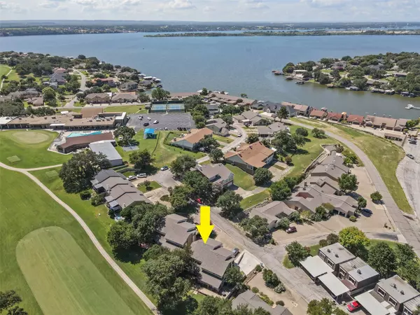 4403 Overlook CT, Granbury, TX 76049
