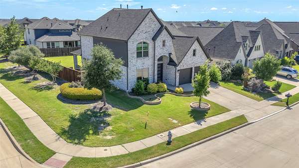 976 Knoxbridge RD, Forney, TX 75126