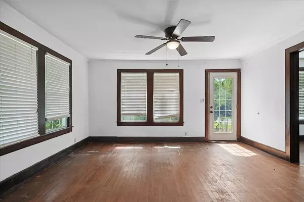 Grand Saline, TX 75140,517 N Oleander ST