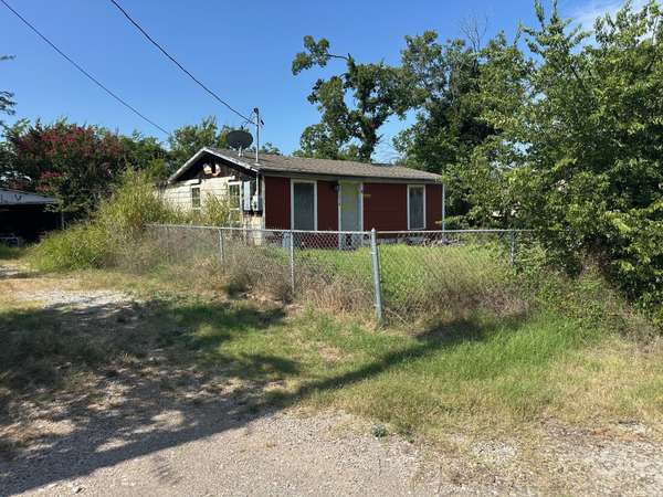 1014 9th ST SE, Mineral Wells, TX 76067