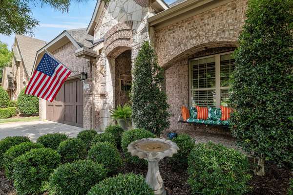 1425 Hackett Creek DR, Mckinney, TX 75072