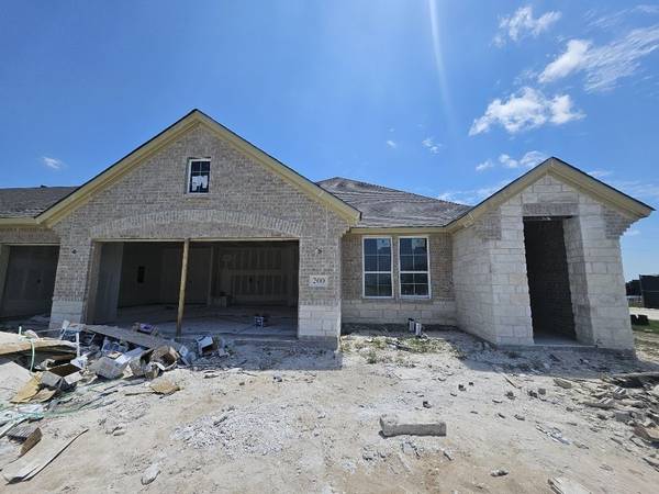 200 Aero Vista DR, Caddo Mills, TX 75135
