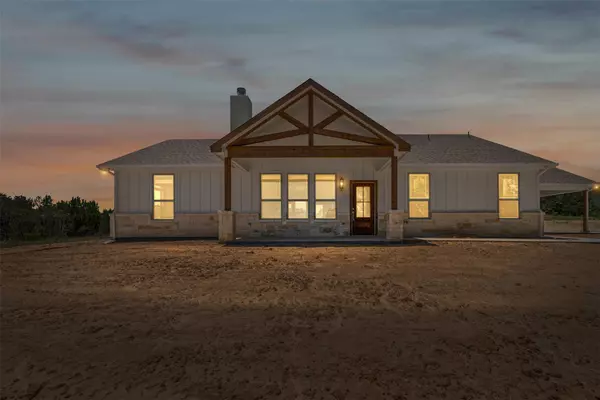 5470 Compass WAY, Bluff Dale, TX 76433