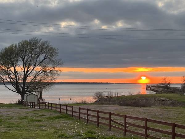 8206 County Road 3415, Lone Oak, TX 75453