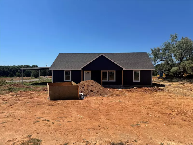 220 East Bradshaw RD, Springtown, TX 76082