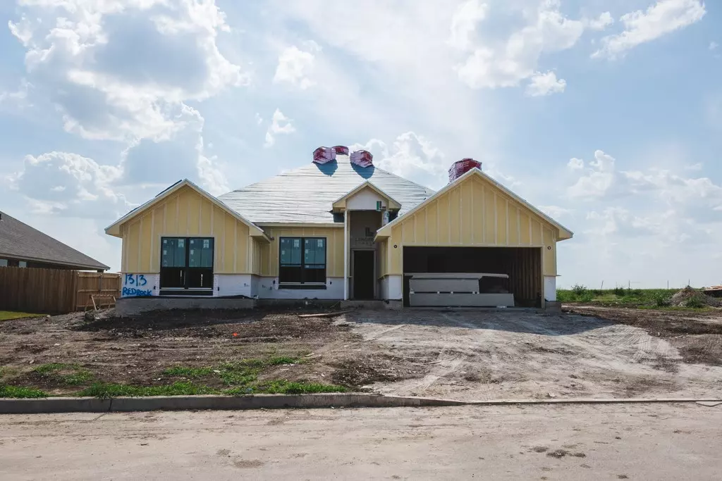 Hewitt, TX 76643,1313 Red Rock RD