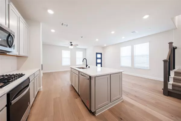 Rowlett, TX 75088,2124 Naples DR