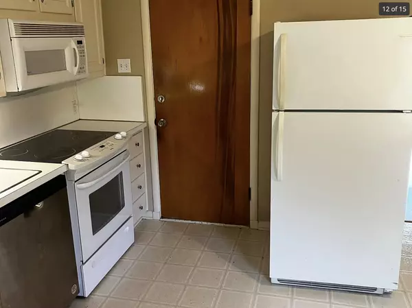 Dallas, TX 75214,6618 E Mockingbird LN