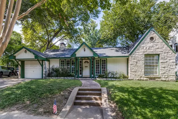 Dallas, TX 75214,6903 Pasadena AVE