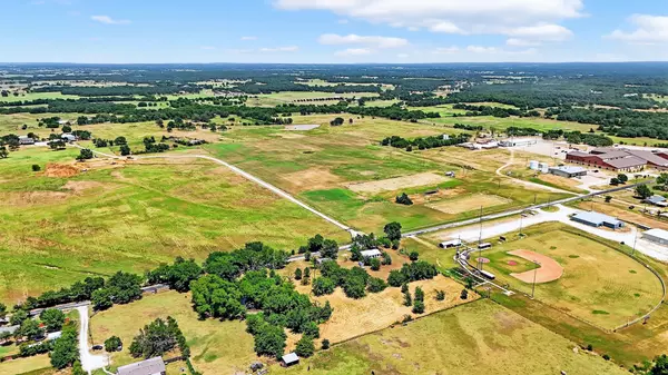 Callisburg, TX 76240,398 Phillips ST