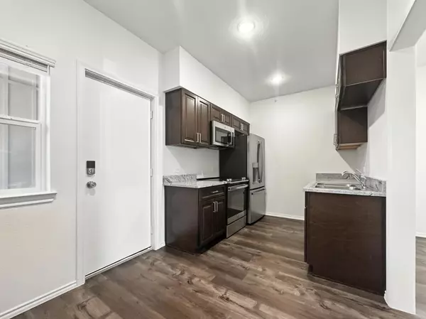 Dallas, TX 75230,11226 Park Central PL #C