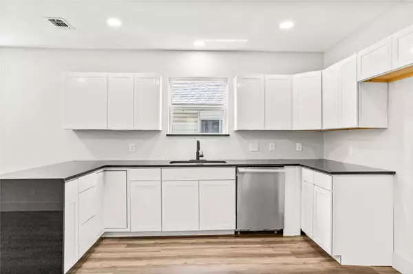 Denison, TX 75020,1127 W Morgan ST