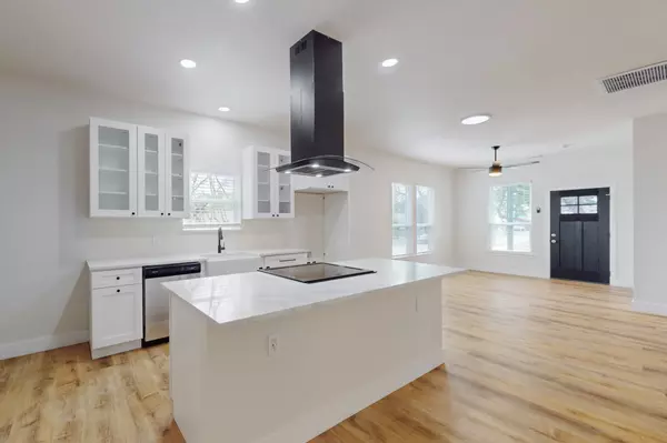 Dallas, TX 75224,1103 Wilbur ST