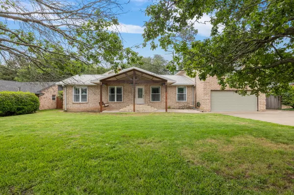 Granbury, TX 76049,231 Granada Calle ST