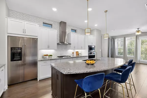 Dallas, TX 75212,1023 Tea Olive LN