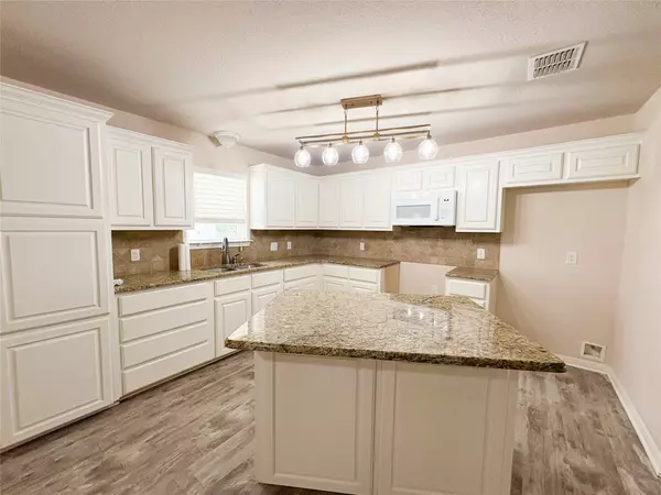 West, TX 76691,804 N Main ST