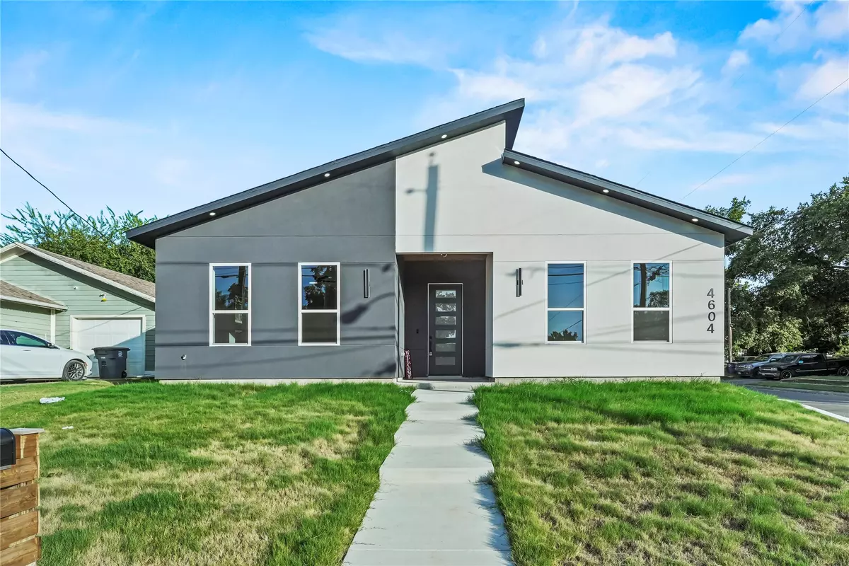 Dallas, TX 75216,4604 Corregidor ST