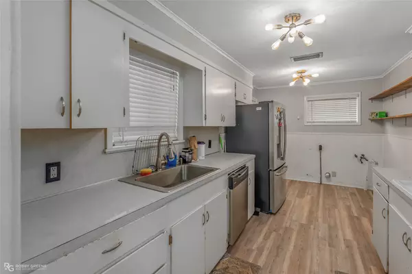 Shreveport, LA 71105,106 Leo AVE