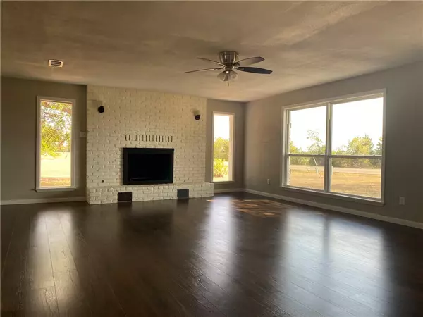 Groesbeck, TX 76642,1205 W Trinity ST