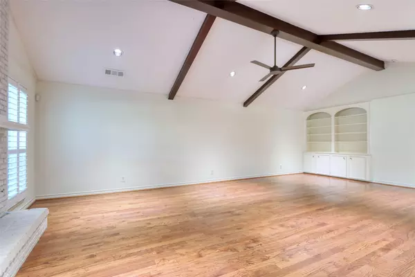 Dallas, TX 75230,7417 Wellcrest DR