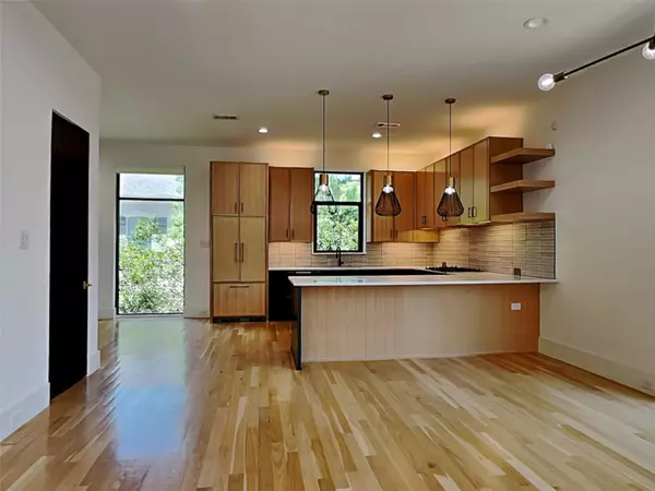 Dallas, TX 75219,3553 Kalterra CT