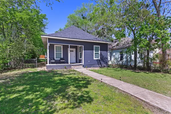 Denison, TX 75020,829 W Sears ST