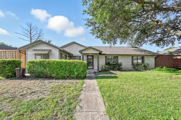 1808 Serenade LN, Richardson, TX 75081