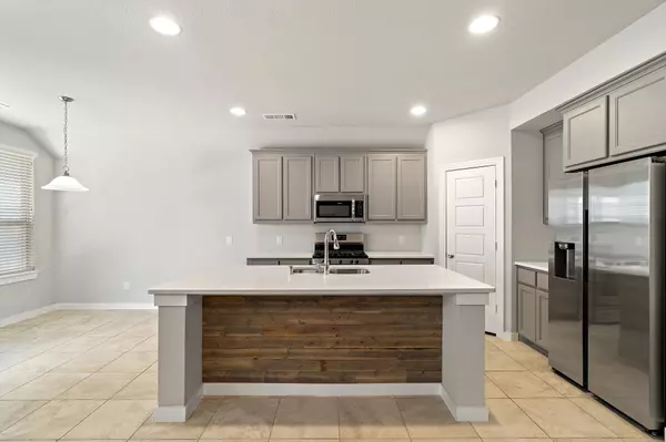 Little Elm, TX 75068,1401 Macaw CT