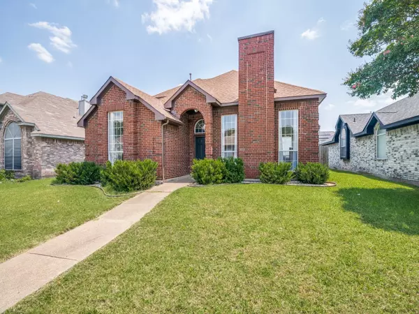 2100 Amber Springs, Mesquite, TX 75181