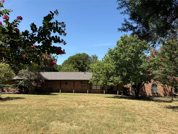 368 Tweedy RD, Valley Mills, TX 76689